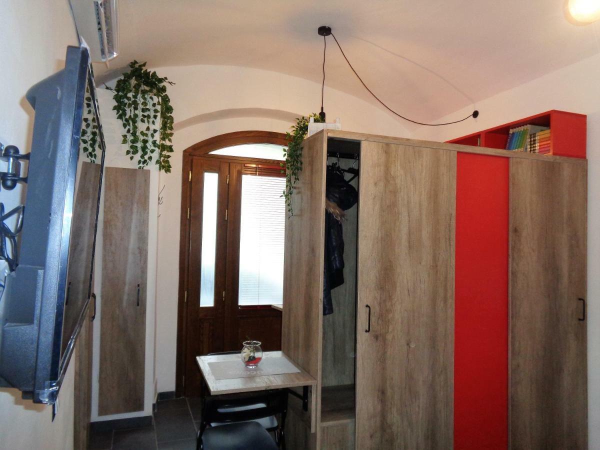 Appartamento La Botte SantʼElia Fiumerapido Exteriör bild